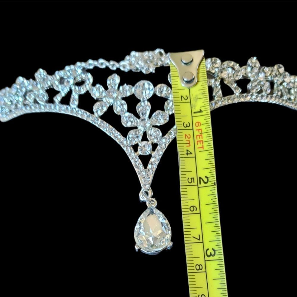 Wedding tiera silver tone and rhinestones. - Picture 2 of 3